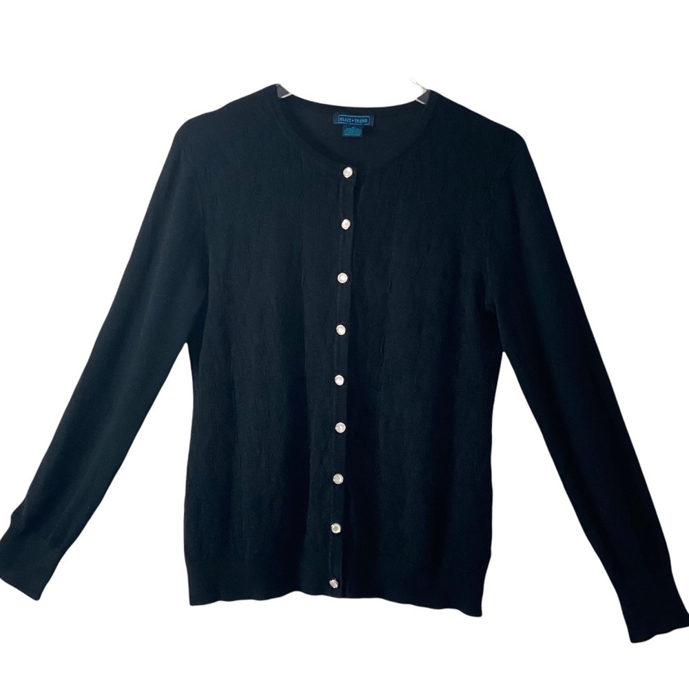 Select + Trend Women’s 9 Button Front Long Sleeve Sweater Size Medium.